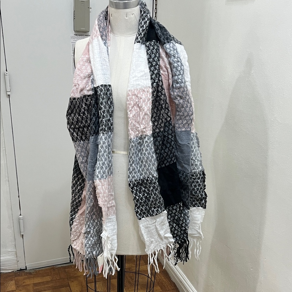Elegant Checkered Scarf in Black, White, and Pink